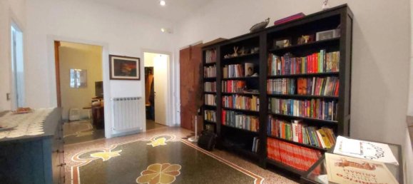 4 rooms Apartment in Genoa, Italy No. 72169 7