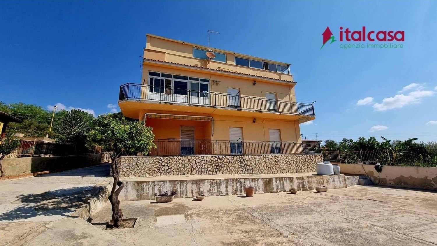 9-salle Maison à Realmonte, Italy No. 44430