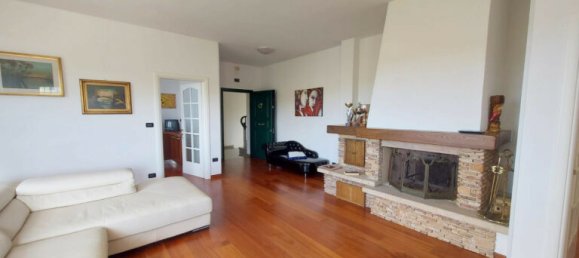 5 bedrooms Villa in Lazio, Italy No. 312291 8