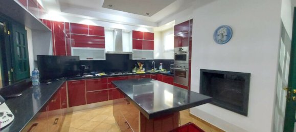 5 bedrooms Villa in Lazio, Italy No. 312291 12