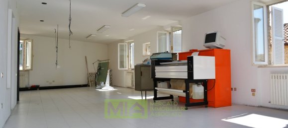 4 Schlafzimmer Wohnung in Fermo, Italy, Nr. 9735 8