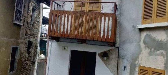 3 Schlafzimmer Wohnung in Cittiglio, Italy, Nr. 283516 17