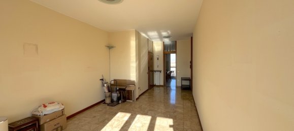 4 bedrooms Apartment in Sesto San Giovanni, Italy No. 118836 7