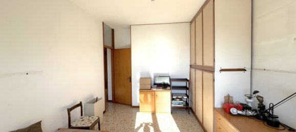 4 bedrooms Apartment in Sesto San Giovanni, Italy No. 118836 25