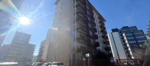 4 bedrooms Apartment in Sesto San Giovanni, Italy No. 118836 3