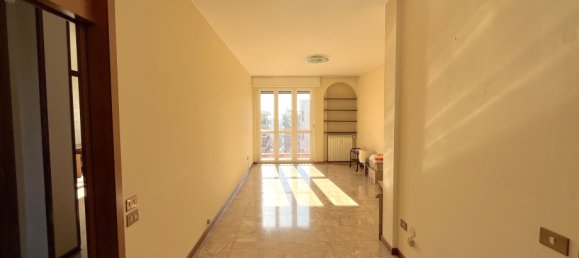 4 bedrooms Apartment in Sesto San Giovanni, Italy No. 118836 4