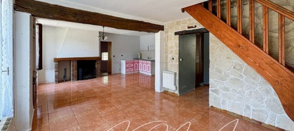 4 bedrooms House in Villiers-Saint-Georges, France No. 143560 4