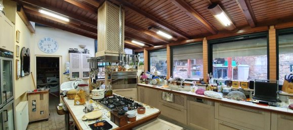 Коммерческая недвижимость с 7 спальнями в Айос-Николаос, Греция № 4075 3