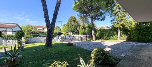 Casa de 3 dormitorios en Casier, Italy No. 380892 30