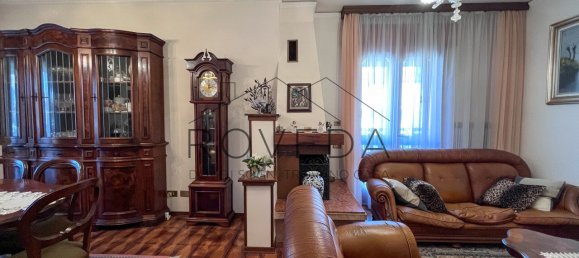 Casa de 3 dormitorios en Casier, Italy No. 380892 4