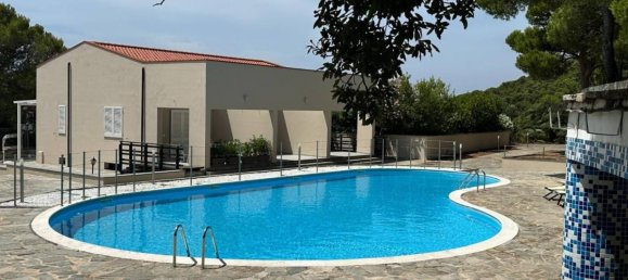 1 bedroom Apartment in Livorno, Italy No. 269835 4