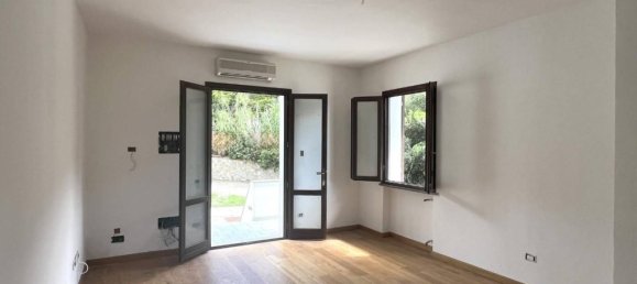 1 bedroom Apartment in Livorno, Italy No. 269835 8