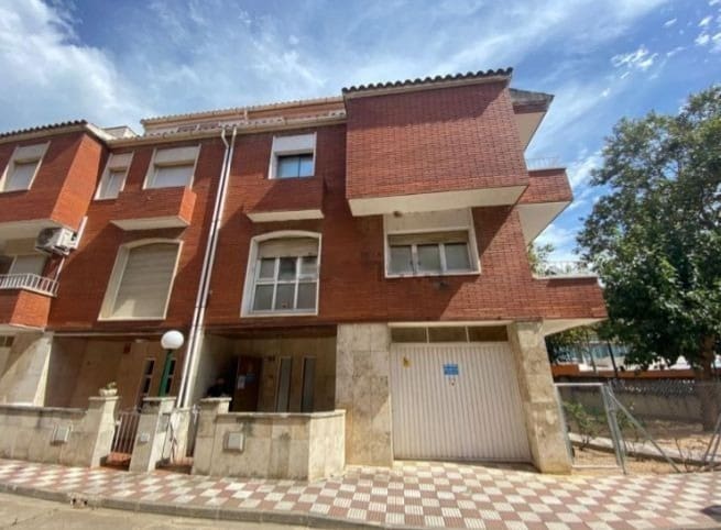 3 Schlafzimmer Haus in Malgrat de Mar, Spain, Nr. 246268