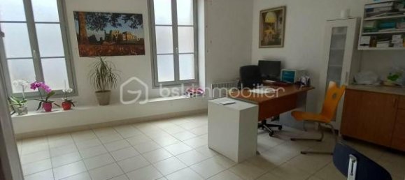 Edificio de 14 habitaciónes en La Ferte-Vidame, France No. 349905 6