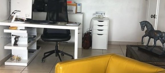1 dormitorio propiedad comercial en venta en Miami, Miami-Dade, Florida, USA № 615039 13