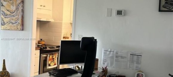 1 dormitorio propiedad comercial en venta en Miami, Miami-Dade, Florida, USA № 615039 9