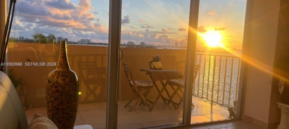 1 dormitorio propiedad comercial en venta en Miami, Miami-Dade, Florida, USA № 615039 30