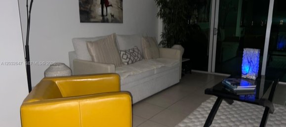 1 dormitorio propiedad comercial en venta en Miami, Miami-Dade, Florida, USA № 615039 4