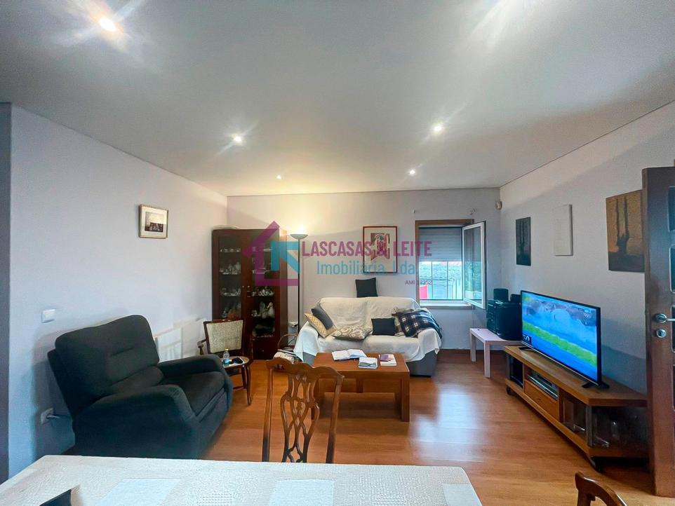 Дом с 3 спальнями в Порту, Португалия № 233798