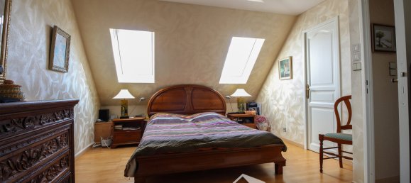 4 Schlafzimmer Haus in Neuville-sur-Oise, France, Nr. 187456 10