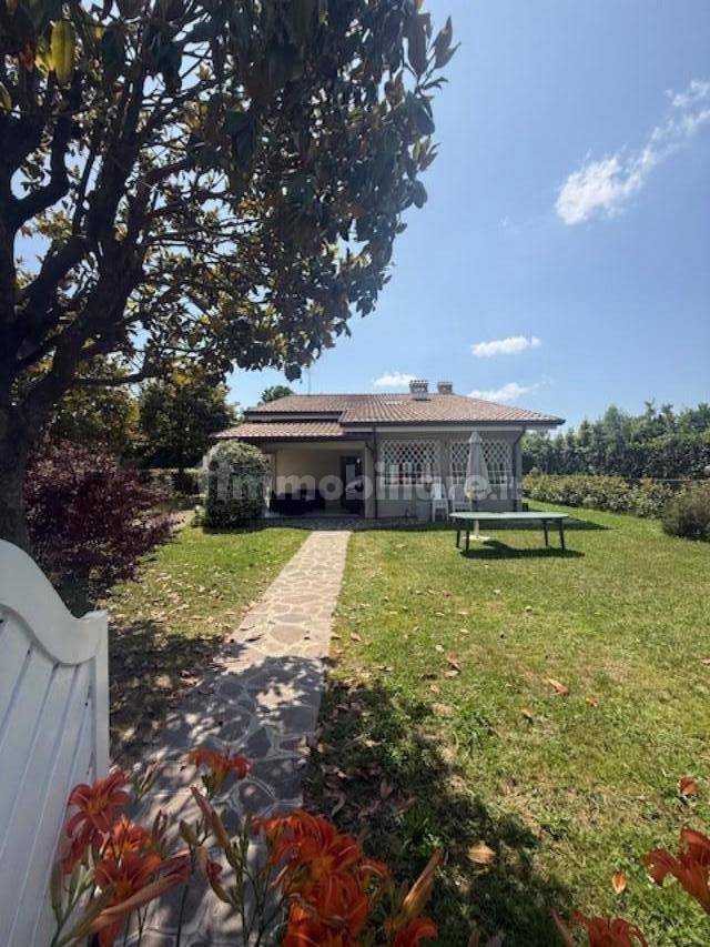 6 bedrooms House in Camaiore, Italy No. 307307