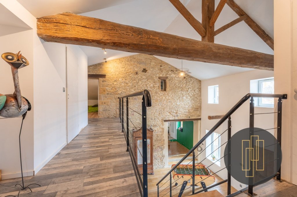 Дом с 5 спальнями в Фронтена, Франция № 239944