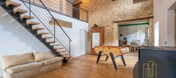 Дом с 5 спальнями в Фронтена, Франция № 239944 2