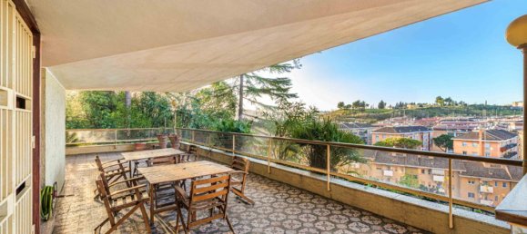 4 bedrooms Apartment in Rome, Italy No. 61122 31