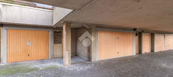 4 bedrooms Apartment in Rome, Italy No. 61122 37