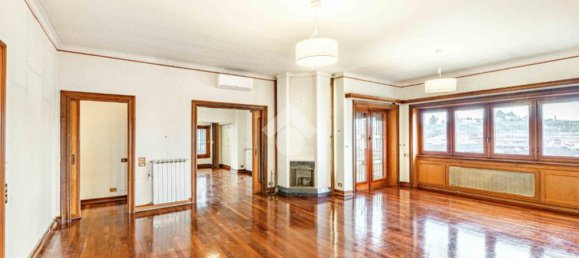 4 bedrooms Apartment in Rome, Italy No. 61122 7