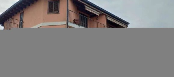 3 rooms Apartment in Gerenzano, Italy No. 185308 2