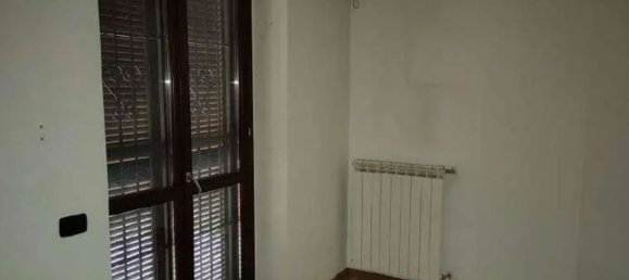 3 rooms Apartment in Gerenzano, Italy No. 185308 7