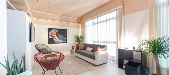 69m² Commercial property in Misano Adriatico, Italy No. 337155 4