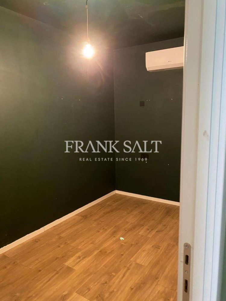 Büro in Birkirkara, Malta, Nr. 13252