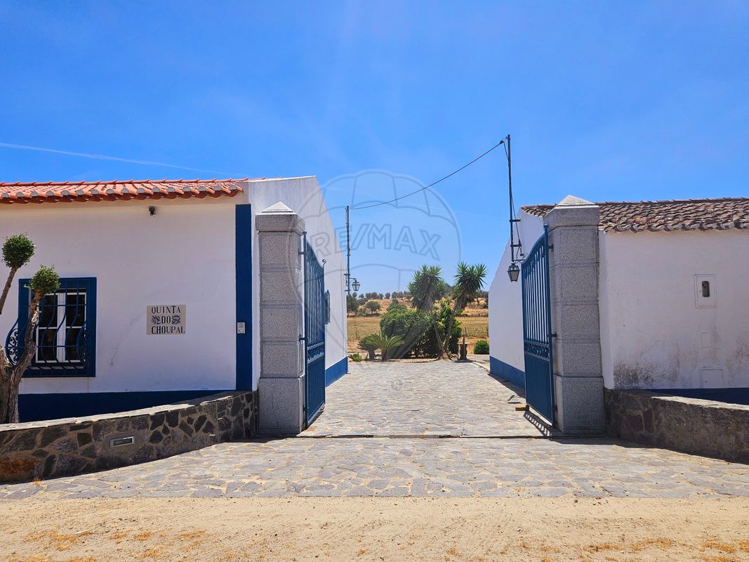 6 غرف نوم منزل في Viana do Alentejo, Portugal رقم 170094