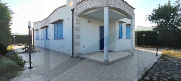 6 rooms Villa in Campomarino, Italy No. 22630 3