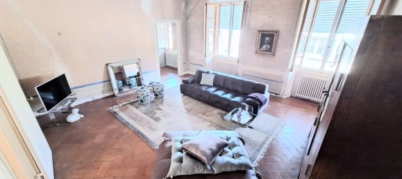 5 rooms Apartment in Prato, Italy No. 163718 5