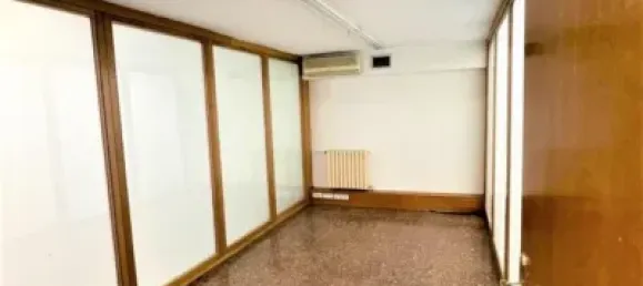 Büro in Chartered Community of Navarre, Spain 200m², Nr. 124922 2