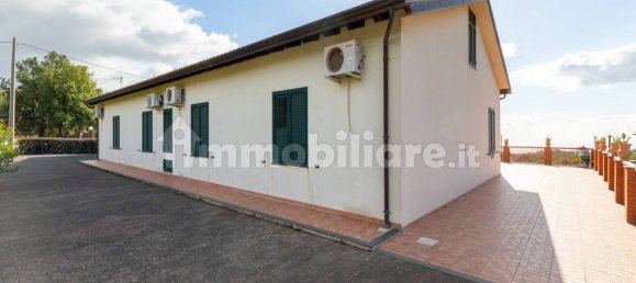 10 bedrooms House in Linguaglossa, Italy No. 163934 4