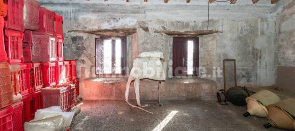 10 bedrooms House in Linguaglossa, Italy No. 163934 24