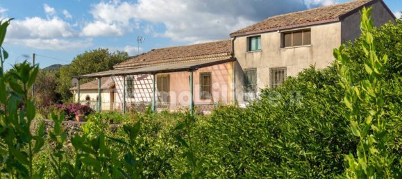 10 bedrooms House in Linguaglossa, Italy No. 163934 35
