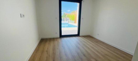 4 Schlafzimmer Haus in Saint-Just-Saint-Rambert, France, Nr. 339078 10