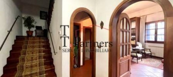 3 bedrooms House in Campi Bisenzio, Italy No. 283879 6