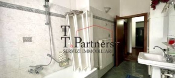 3 bedrooms House in Campi Bisenzio, Italy No. 283879 22