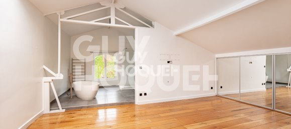 3 bedrooms Villa in Colombes, France No. 175248 9