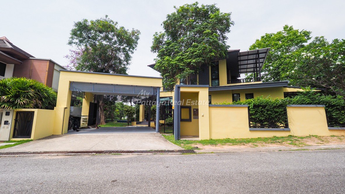 4 غرف نوم منزل في Bang Lamung, Thailand رقم 57784