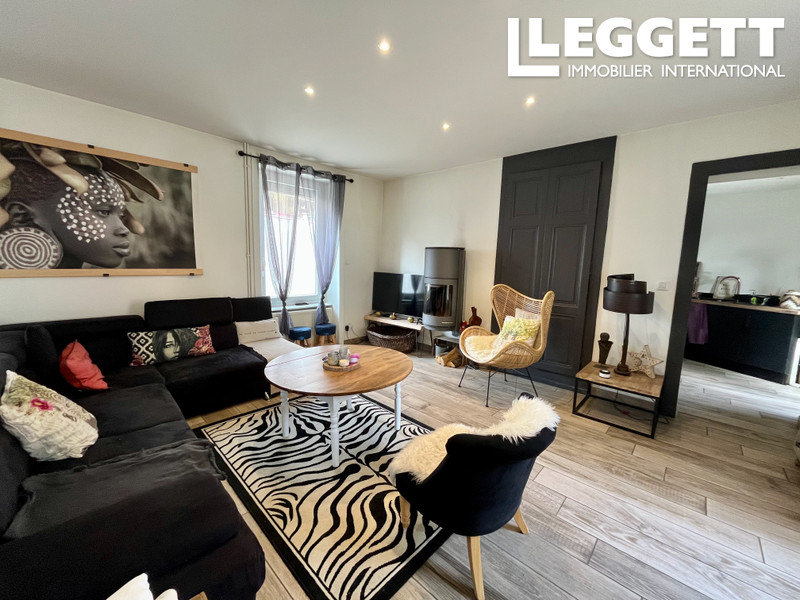 Adosado de 4 dormitorios en Feurs, France No. 275763