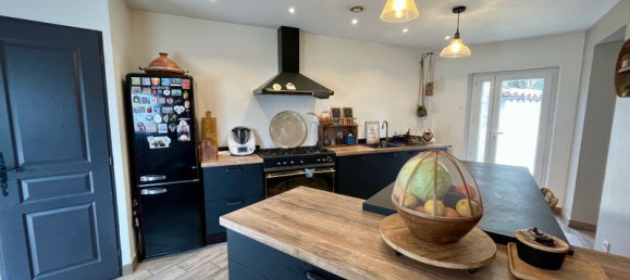 Adosado de 4 dormitorios en Feurs, France No. 275763 3