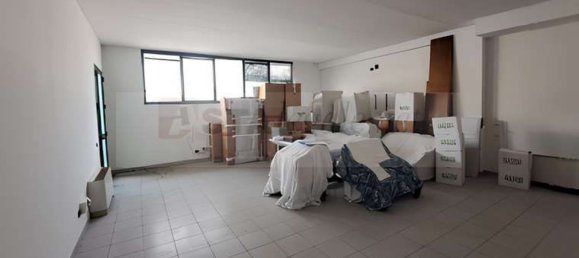 Bureau à Vimercate, Italy 69m² No. 314730 5