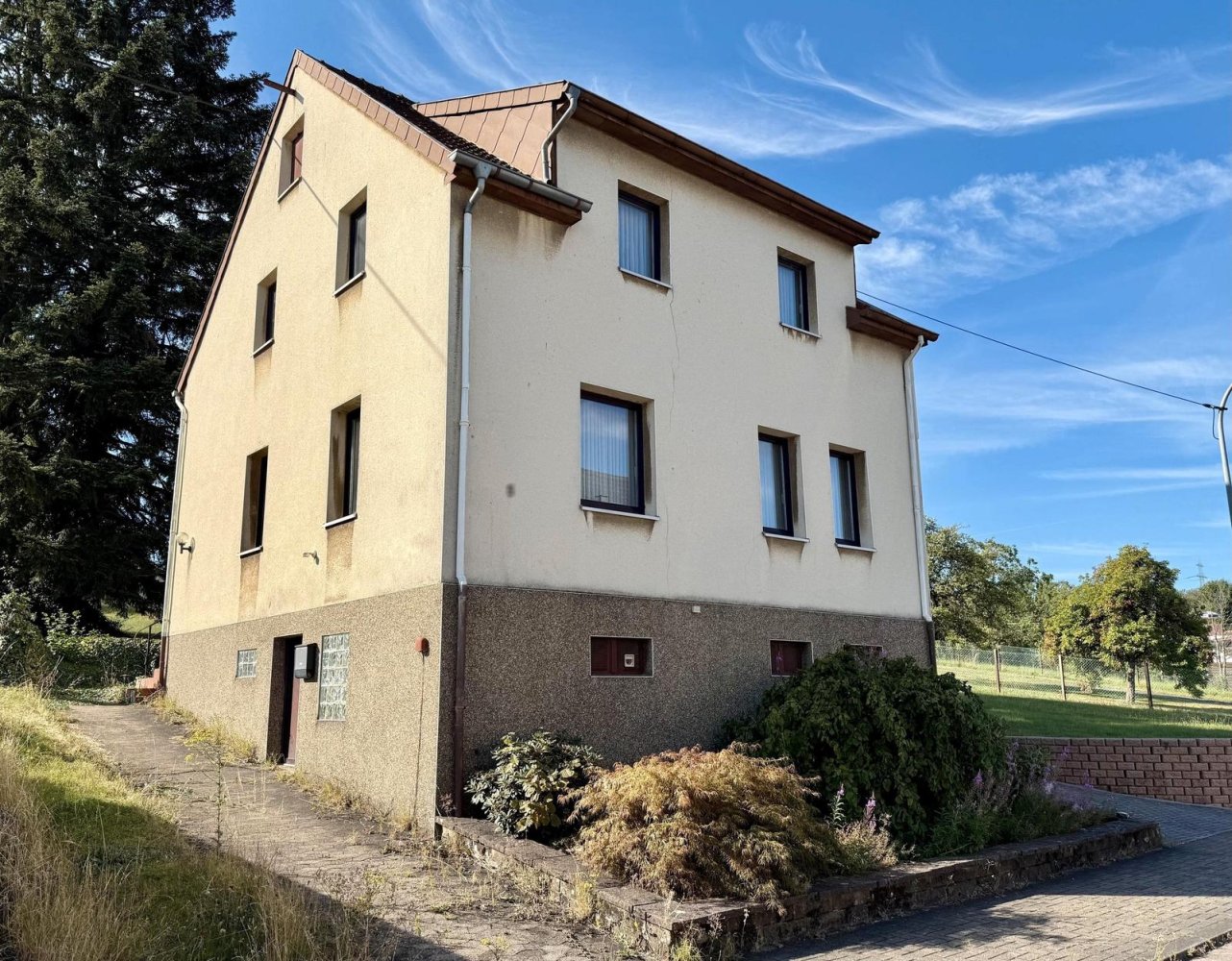 Casa de 3 dormitorios en Saarbrucken, Germany No. 316814